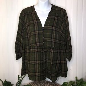 Women’s long Sleeved Plaid Top